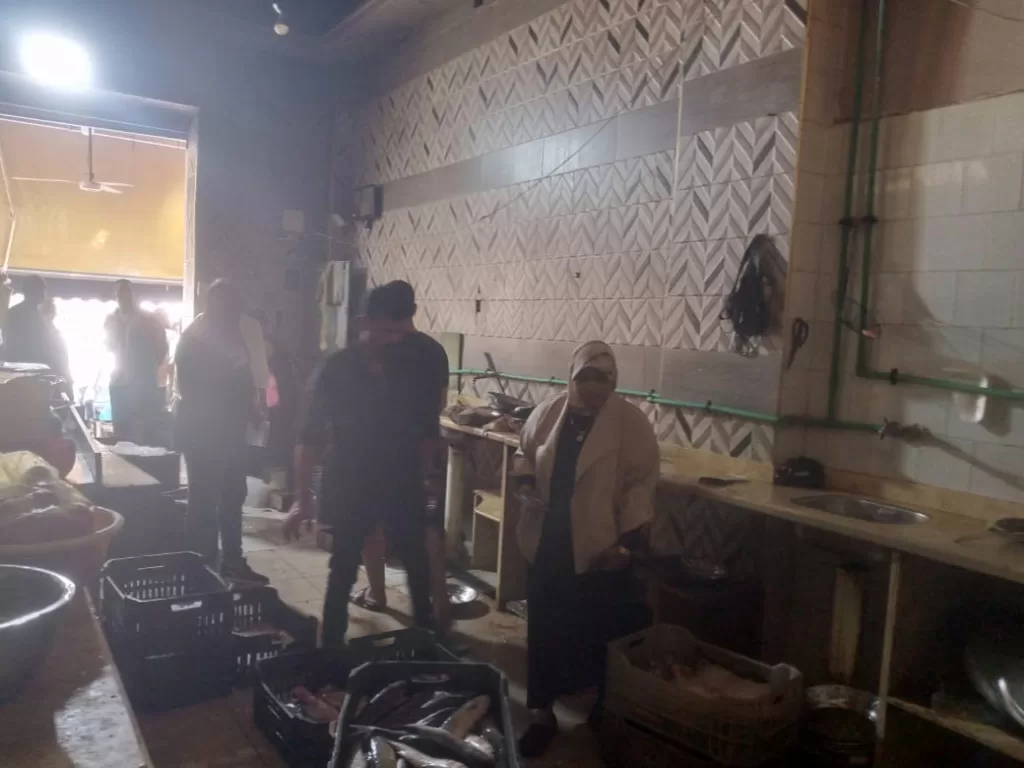 حملات مكثفة علي محلات الجزارة والأسماك والدواجن بمطروح 2 - جريدة الجمهورية WhatsApp Image 2025 07 27 at 8.07.28 PM 1 - جريدة الجمهورية