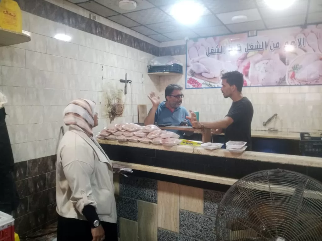 حملات مكثفة علي محلات الجزارة والأسماك والدواجن بمطروح 5 - جريدة الجمهورية WhatsApp Image 2025 07 27 at 8.07.29 PM 2 - جريدة الجمهورية