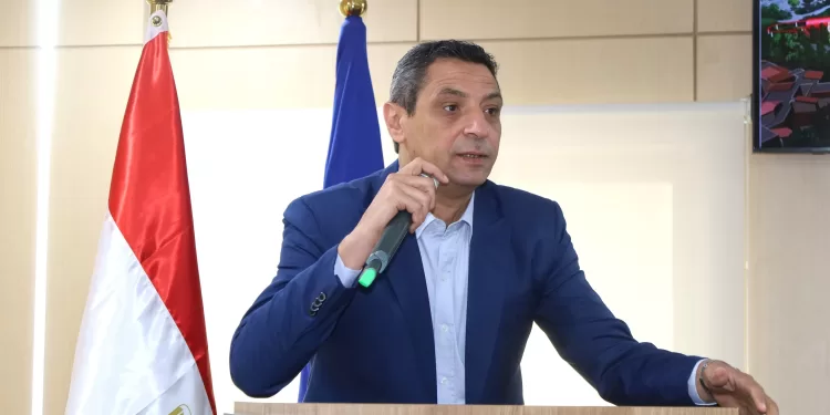 محافظ السويس: إغلاق دوران طريق السخنة أمام «السويس للصلب».. ورفع الاستعداد لانتخابات مجلس الشيوخ 1 - جريدة الجمهورية محافظ السويس: إغلاق دوران طريق السخنة أمام «السويس للصلب».. ورفع الاستعداد لانتخابات مجلس الشيوخ