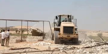 نائب محافظ المنيا يقود حملة لاستراد 6 آلاف فدان مخصصة لمحطة الصرف