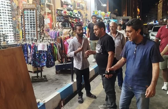 مرسى مطروح تكثف جهود صيانة الإنارة والنظافة لاستقبال المصطافين 1 - جريدة الجمهورية مرسى مطروح تكثف جهود صيانة الإنارة والنظافة لاستقبال المصطافين