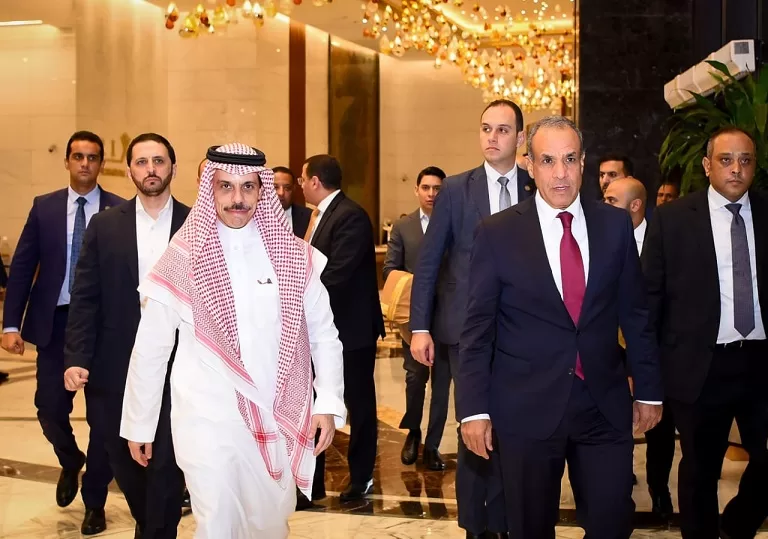 مباحثات مصرية سعودية تؤكد وحدة الصف في مواجهة تحديات المنطقة 2 - جريدة الجمهورية عرب 2 - جريدة الجمهورية