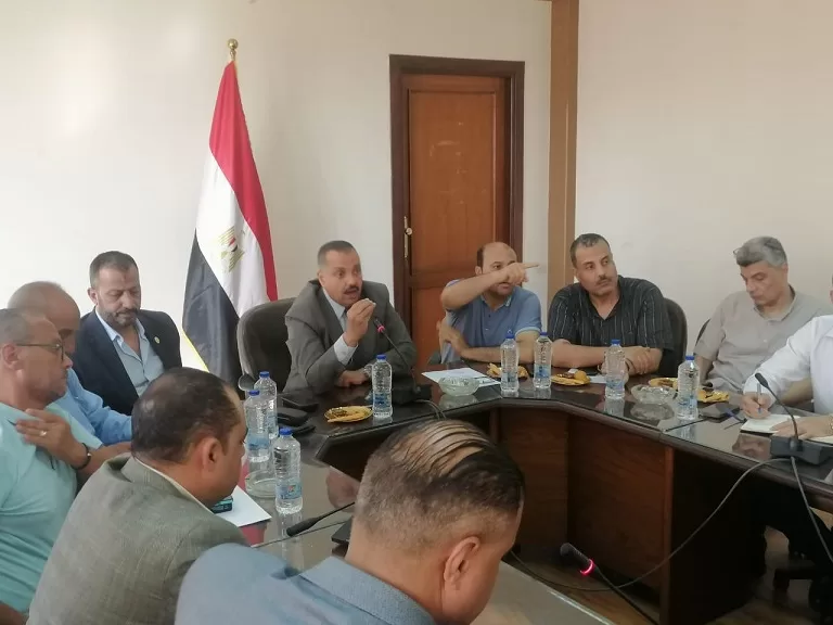 «رئيس نقابة المرافق» يطالب القابضة لمياه الشرب بصرف المكافآت والعلاوة الدورية 2 - جريدة الجمهورية مارق - جريدة الجمهورية