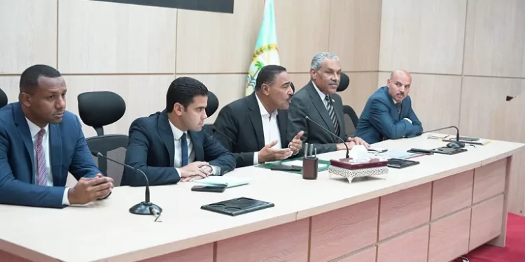 محافظ مطروح: رؤى جديدة وخطط ميدانية لتطوير الخدمات بالمراكز والمدن