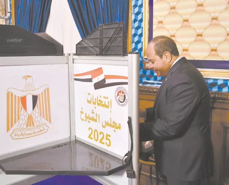 الرئيس السيسى يدلى بصوته فى مدرسة الشهيد مصطفى عميرة 2 - جريدة الجمهورية 0001111111111 - جريدة الجمهورية