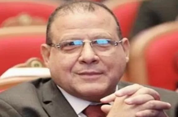 نائب رئيس العمال: مشروعات إنتاج السيارات والحديد والصلب طفرة صناعية غير مسبوقة