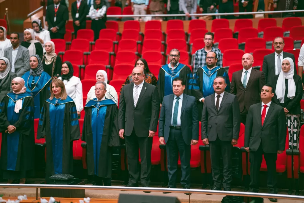 شركة جامعة حلوان لدعم الخدمات التعليميةتحتفل بتخريج دفعة جديدة من الأطباء فى حفل مهيب 15 - جريدة الجمهورية 10 11 - جريدة الجمهورية
