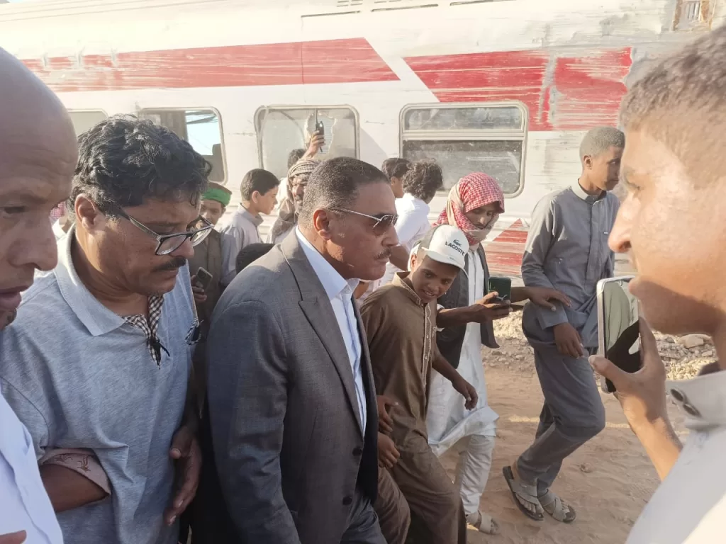 «لودر» يتسبب في انقلاب عربات قطار الضبعة 2 - جريدة الجمهورية 2 67 - جريدة الجمهورية