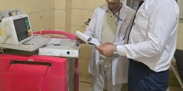 وكيل صحة سوهاج يشن حملة مفاجئة فجرًا.. ضبط مخالفين ومكافأة متميزين