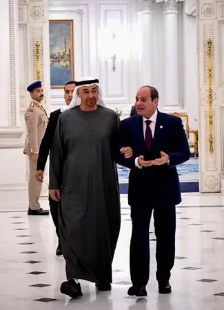 الرئيس السيسي يستقبل الشيخ محمد بن زايد في مطار العلمين 5 - جريدة الجمهورية 4jpg 1 - جريدة الجمهورية