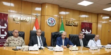 محافظ المنيا: اكتمال كافة التجهيزات لضمان نجاح الانتخابات
