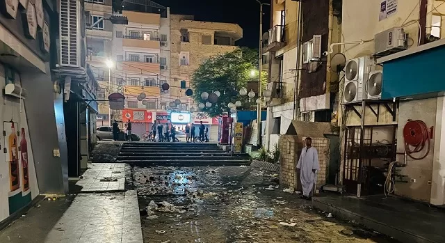 محافظ سوهاج يُغلق كافتيريا عصائر وحلويات بعد مشاجرة دامية بين العمال.. وضبط 9 أشخاص 2 - جريدة الجمهورية 5 - جريدة الجمهورية