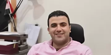 مصرع رئيس مباحث الشهداء بالمنوفية في حادث مروع.. سيارته اصطدمت بعمود إنارة بمدينة السادات ليلًا