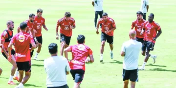 بيراميدز يزاحم «الأبيض»