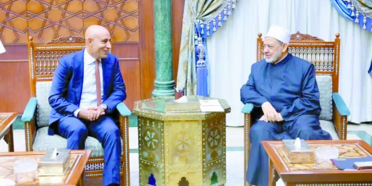 شيخ الأزهر ووزير التعليم يؤكدان استعادة قدسية المدرسة الحكومية 1 - جريدة الجمهورية منافس جديد لـ «الأناكوندا»