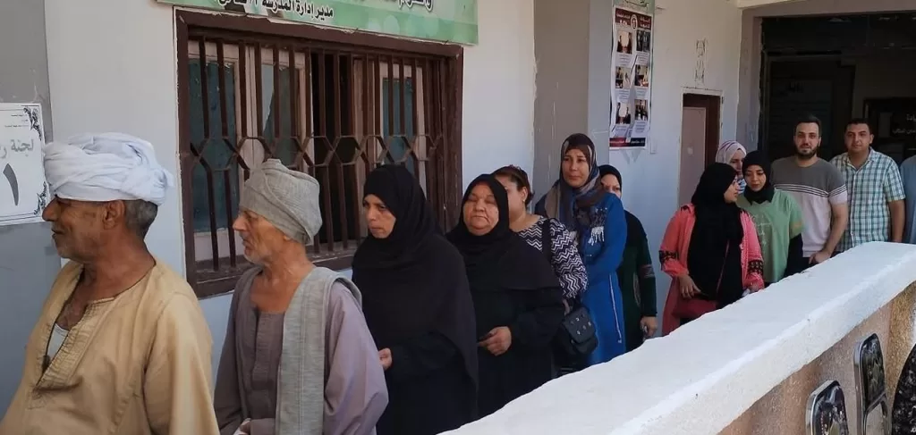 صوت المرأة يرسم المستقبل: إقبال نسائي لافت في لجان سوهاج الانتخابية 5 - جريدة الجمهورية IMG 20250804 WA0803 - جريدة الجمهورية