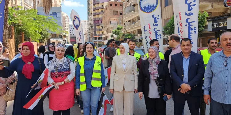 زينب فيهم: حشود الناخبين تُظهر مشهدًا ديمقراطيًا يعكس قدرة المصريين على الاختيار