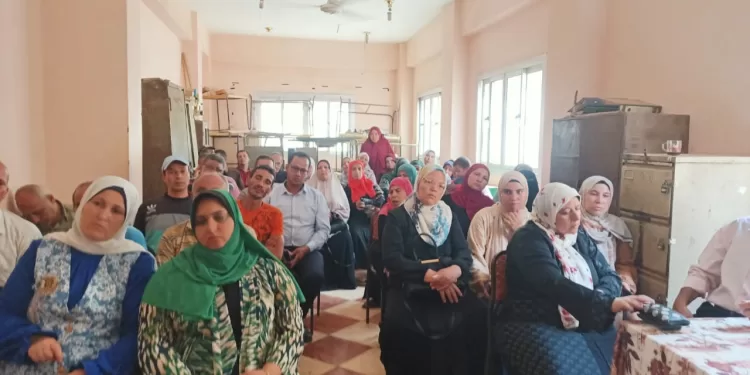 محافظ المنوفية يدعم المشروعات الصغيرة: ندوات لتمكين الشباب والمرأة اقتصاديًا