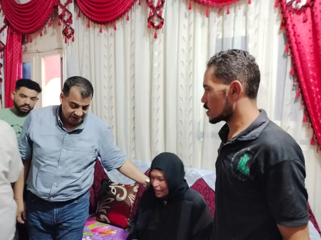 فى لفتة إنسانية.. النائب أحمد عبد الجواد يقدم عمرة مجانية ومبلغ مالى لأسرة شهيد لقمة العيش بالشرقية 5 - جريدة الجمهورية IMG 20250809 WA0012 - جريدة الجمهورية