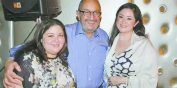 نور الشريف.. عاش يتيمًا.. ومات شهيرًا