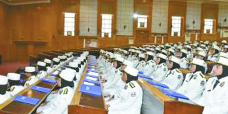 «تعظيم سلام» للبنت المصرية 1 - جريدة الجمهورية نور الشريف.. عاش يتيمًا.. ومات شهيرًا