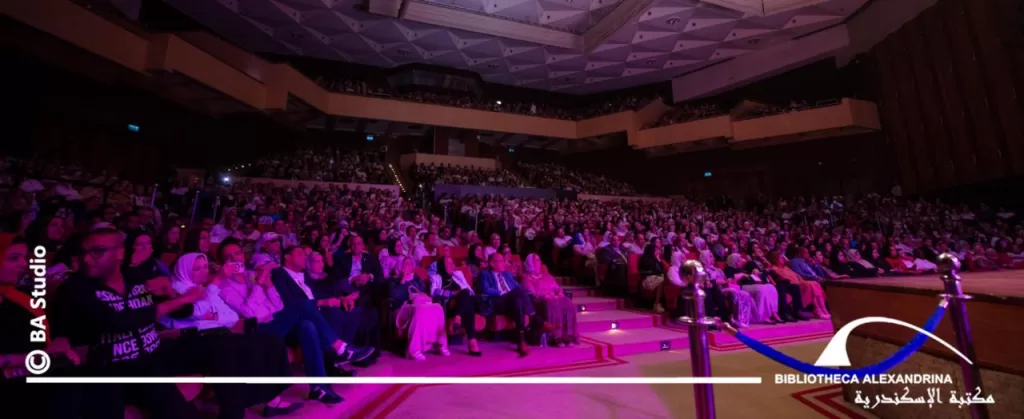 عمر خيرت يُبدع في مهرجان الصيف الدولي بمكتبة الإسكندرية 17 - جريدة الجمهورية IMG 20250813 WA0202 - جريدة الجمهورية