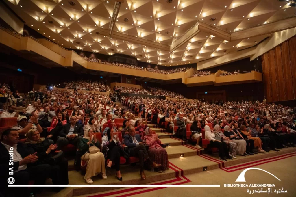 عمر خيرت يُبدع في مهرجان الصيف الدولي بمكتبة الإسكندرية 13 - جريدة الجمهورية IMG 20250813 WA0203 - جريدة الجمهورية