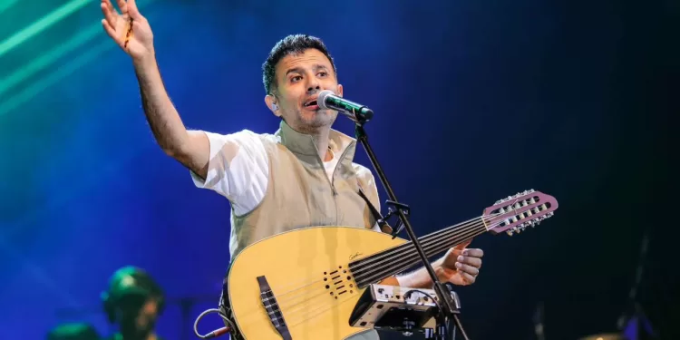 حمزة نمرة يُشعل حفل مهرجان الصيف الدولي في الإسكندرية بحضور جماهيرى كبير 1 - جريدة الجمهورية حمزة نمرة يُشعل حفل مهرجان الصيف الدولي في الإسكندرية بحضور جماهيرى كبير