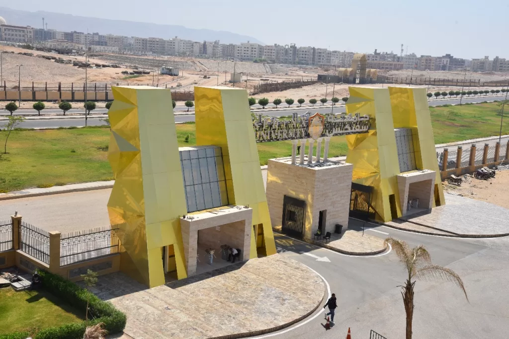 جامعة سفنكس: صرح تعليمي عالمي يفتح آفاقًا جديدة في صعيد مصر 8 - جريدة الجمهورية IMG 20250813 WA0286 - جريدة الجمهورية
