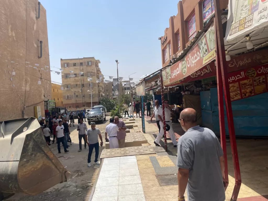 «الشيخ زايد» في مواجهة العشوائية: حملة مكبرة لضبط الأسواق وإزالة الإشغالات 2 - جريدة الجمهورية IMG 20250814 WA0242 - جريدة الجمهورية