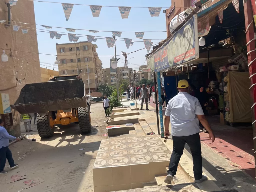 «الشيخ زايد» في مواجهة العشوائية: حملة مكبرة لضبط الأسواق وإزالة الإشغالات 18 - جريدة الجمهورية IMG 20250814 WA0243 - جريدة الجمهورية