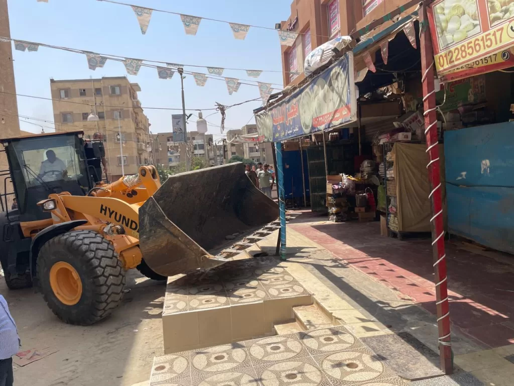 «الشيخ زايد» في مواجهة العشوائية: حملة مكبرة لضبط الأسواق وإزالة الإشغالات 15 - جريدة الجمهورية IMG 20250814 WA0246 - جريدة الجمهورية