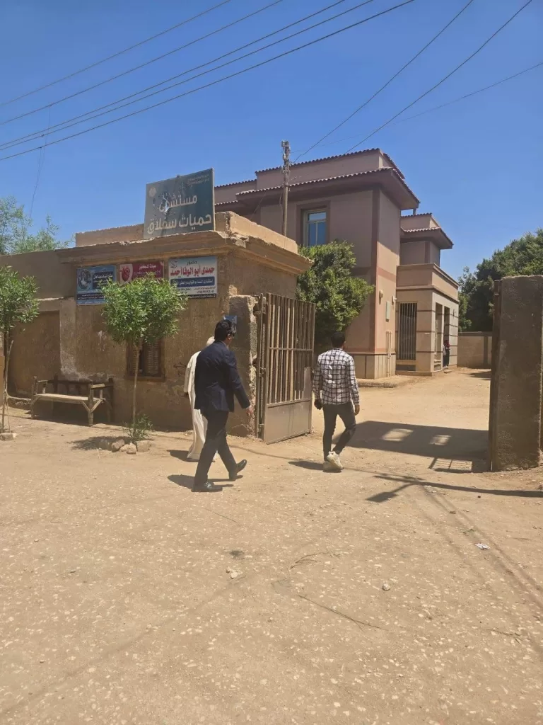 وكيل صحة سوهاج يتدخل شخصيًا لإنقاذ طفلة في مستشفى الحميات ويحيل المتغيبين للتحقيق 4 - جريدة الجمهورية IMG 20250818 WA0231 - جريدة الجمهورية