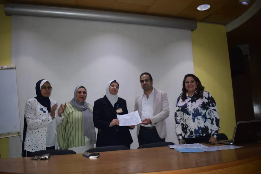 «التميز في الأداء الوظيفي».. برنامج تدريبي في القصر العيني لتحسين الخدمات الصحية 3 - جريدة الجمهورية IMG 20250826 WA0022 1 - جريدة الجمهورية