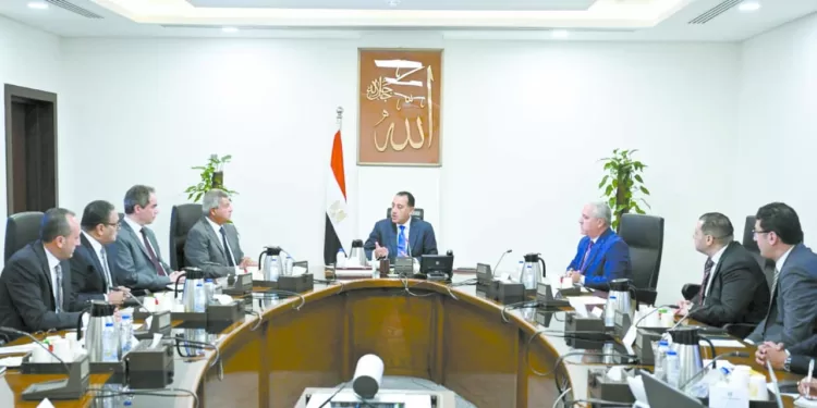 كشف الحقائق ودحض الشائعات والاهتمام بكل الآراء 1 - جريدة الجمهورية الأهلى لـ «الخلف دُر»