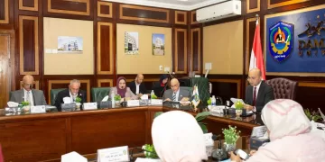 جامعة دمنهور تناقش عدد من الملفات التعليمية والبحثية