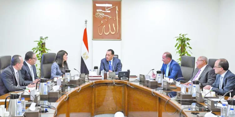 «فيريرا» يعقد جلسة مع «الدباغ» لتجديد الثقة