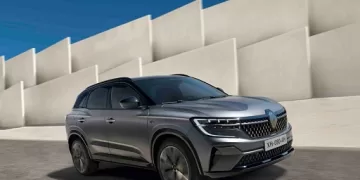 رينو أوسترال: تكنولوجيا متطورة وفرص تمويل استثنائية