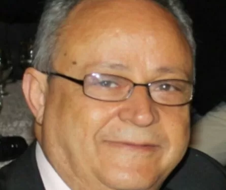 أحمد زايد يفوز بجائزة الدولة للتفوق 2025 في العلوم الاجتماعية 1 - جريدة الجمهورية أحمد زايد يفوز بجائزة الدولة للتفوق 2025 في العلوم الاجتماعية