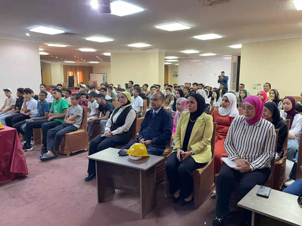 من أجل شباب آمن: جمعية مستثمري العاشر تدرب طلاب الإعدادية على السلامة المهنية 2 - جريدة الجمهورية WhatsApp Image 2025 08 03 at 7.08.05 PM - جريدة الجمهورية