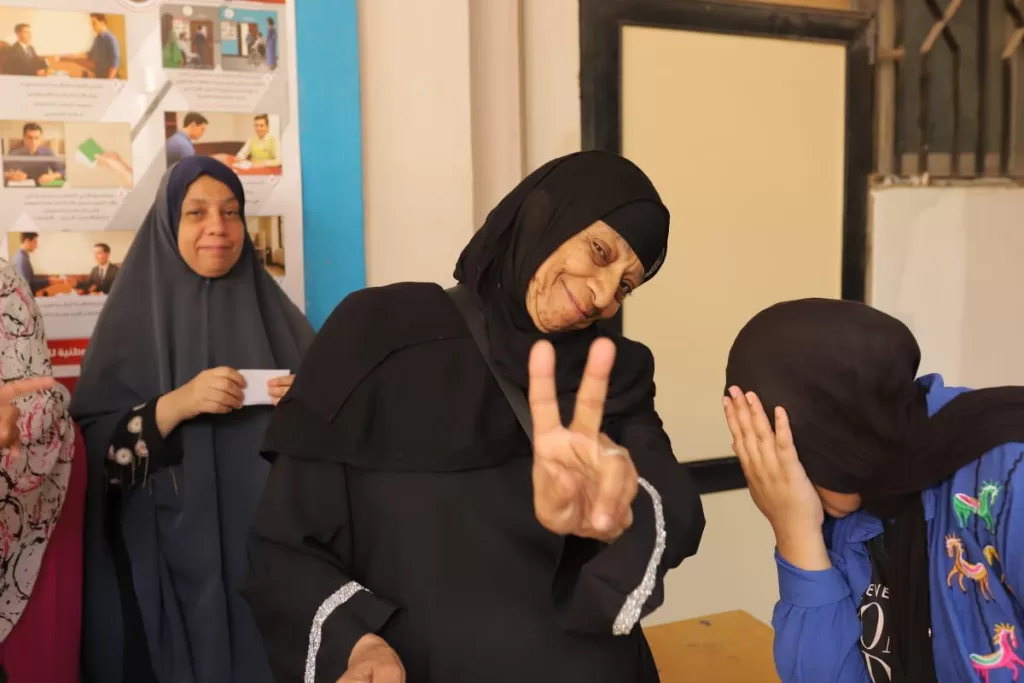 بالصور.. إقبال كثيف للمواطنين على اللجان الانتخابية بالقاهرة للإدلاء بأصواتهم في انتخابات «الشيوخ» 4 - جريدة الجمهورية WhatsApp Image 2025 08 04 at 1.19.14 PM 2 - جريدة الجمهورية