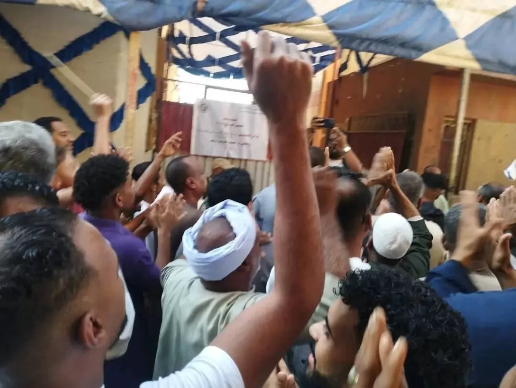 إقبال كبير من الناخبين بالأقصر في اليوم الأول من انتخابات مجلس الشيوخ 2 - جريدة الجمهورية WhatsApp Image 2025 08 04 at 3.31.17 PM - جريدة الجمهورية