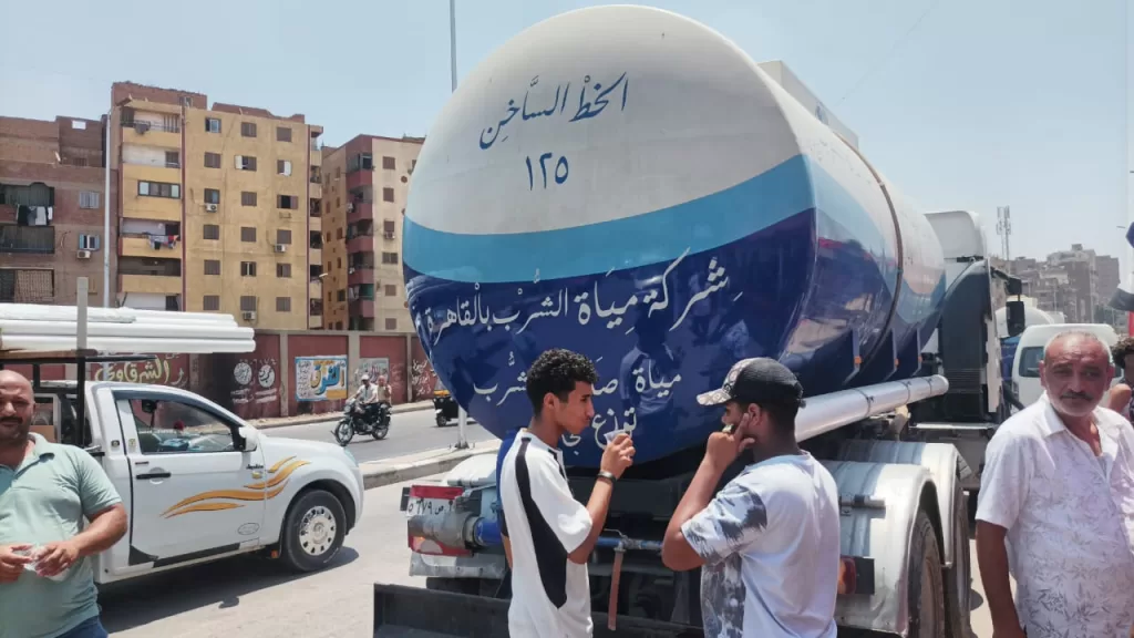 شركة مياه الشرب بالقاهرة توفر سيارات مياه مجانية أمام لجان الانتخابات 4 - جريدة الجمهورية WhatsApp Image 2025 08 05 at 3.06.18 PM 1 - جريدة الجمهورية