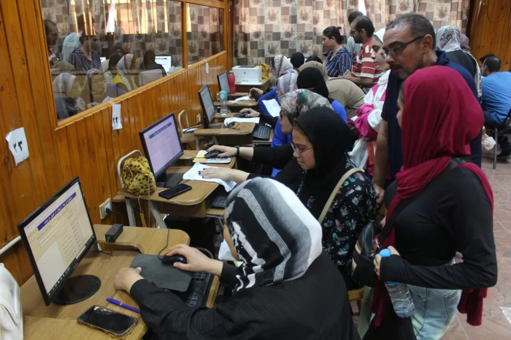 التعليم العالي: 25 ألف طالب يسجلون في تنسيق المرحلة الثانية للقبول بالجامعات 6 - جريدة الجمهورية WhatsApp Image 2025 08 06 at 1.21.44 PM - جريدة الجمهورية
