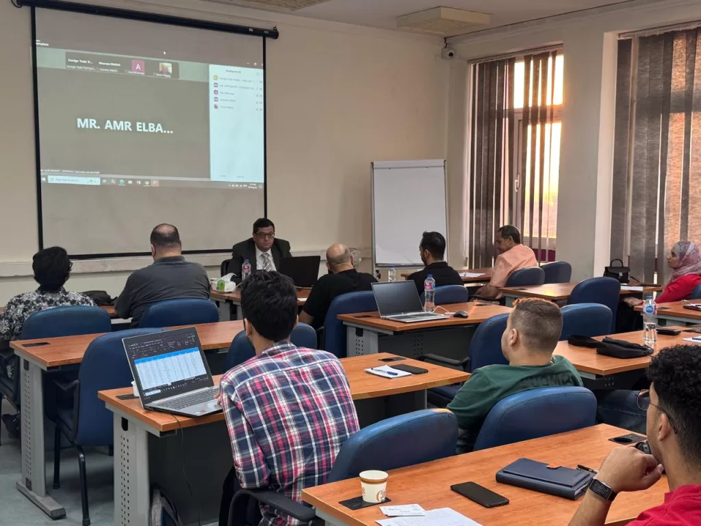 «التدريب خطوة نحو التصدير».. التمثيل التجاري يعقد جلسة لتأهيل المصدرين للأسواق الإفريقية 9 - جريدة الجمهورية WhatsApp Image 2025 08 06 at 9.39.20 AM 4 - جريدة الجمهورية