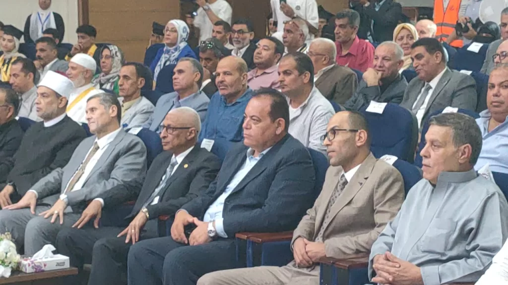 محافظ شمال سيناء يحضر احتفالية تكريم أوائل الثانوية العامة والأزهرية والدبلومات الفنية 9 - جريدة الجمهورية WhatsApp Image 2025 08 07 at 17.55.15 516422ef - جريدة الجمهورية
