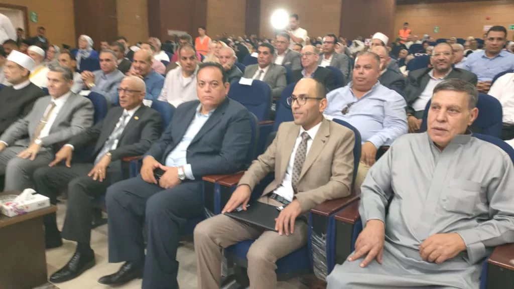 محافظ شمال سيناء يحضر احتفالية تكريم أوائل الثانوية العامة والأزهرية والدبلومات الفنية 11 - جريدة الجمهورية WhatsApp Image 2025 08 07 at 17.55.18 fa09fe42 - جريدة الجمهورية