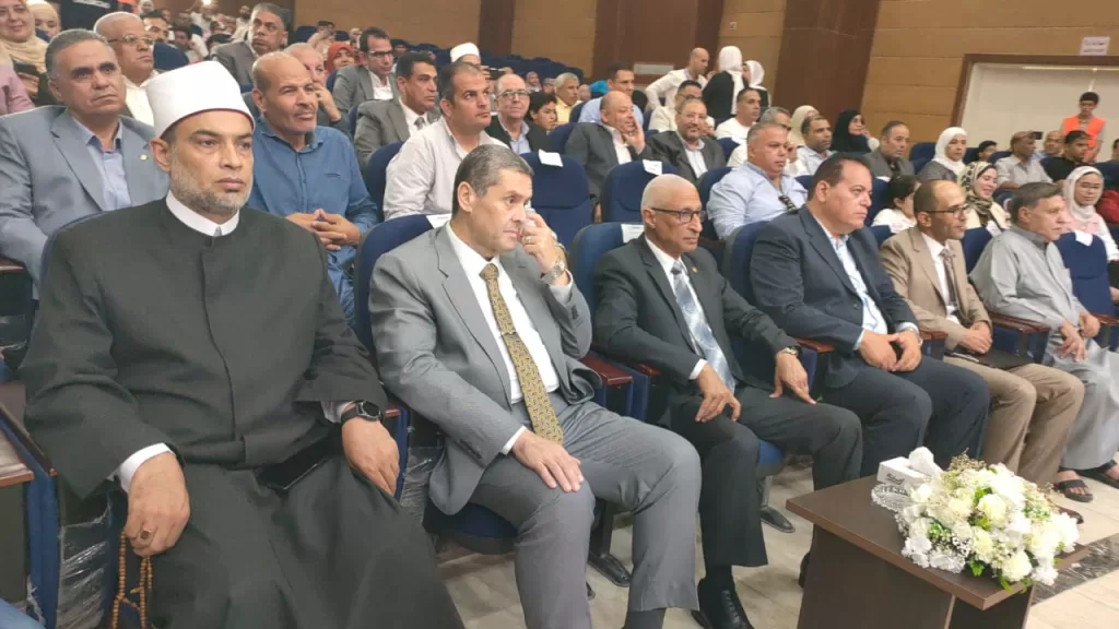 محافظ شمال سيناء يحضر احتفالية تكريم أوائل الثانوية العامة والأزهرية والدبلومات الفنية 12 - جريدة الجمهورية WhatsApp Image 2025 08 07 at 17.55.19 e854d2bc - جريدة الجمهورية