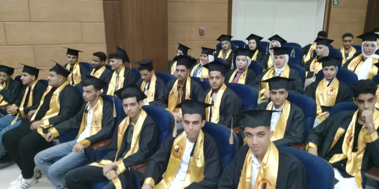 محافظ شمال سيناء يحضر احتفالية تكريم أوائل الثانوية العامة والأزهرية والدبلومات الفنية