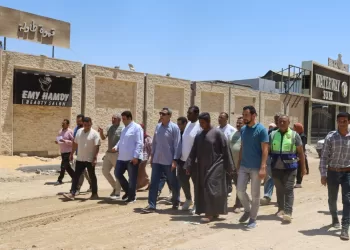 محافظ السويس يمنح مهلة شهرًا لافتتاح شارع بورسعيد بعد تطويره